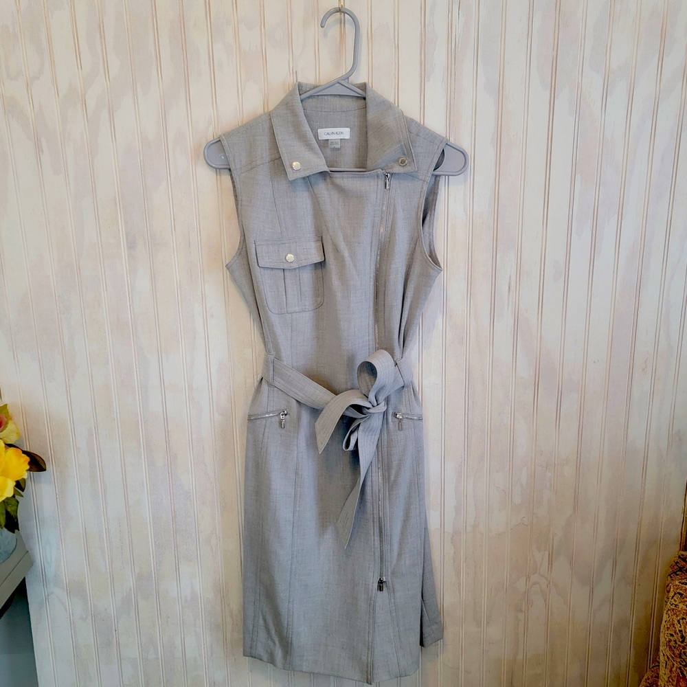 Calvin Klein Gray Zip & Tie Dress 6